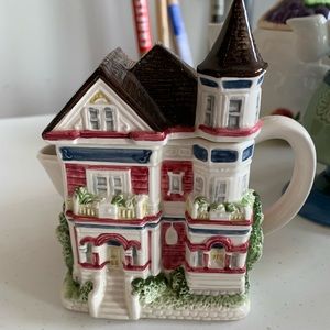 San Francisco House Teapot